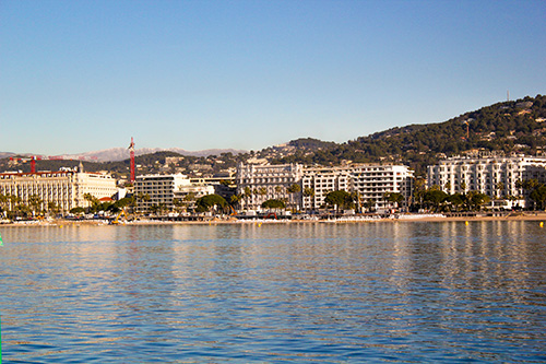 Photo du chantier de l'émissaire eaux pluies sur la plage de Cannes - Interplast